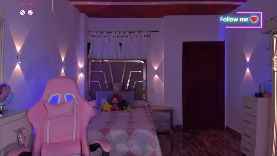 lunna_roosee Webcam Chat August 10, 2026