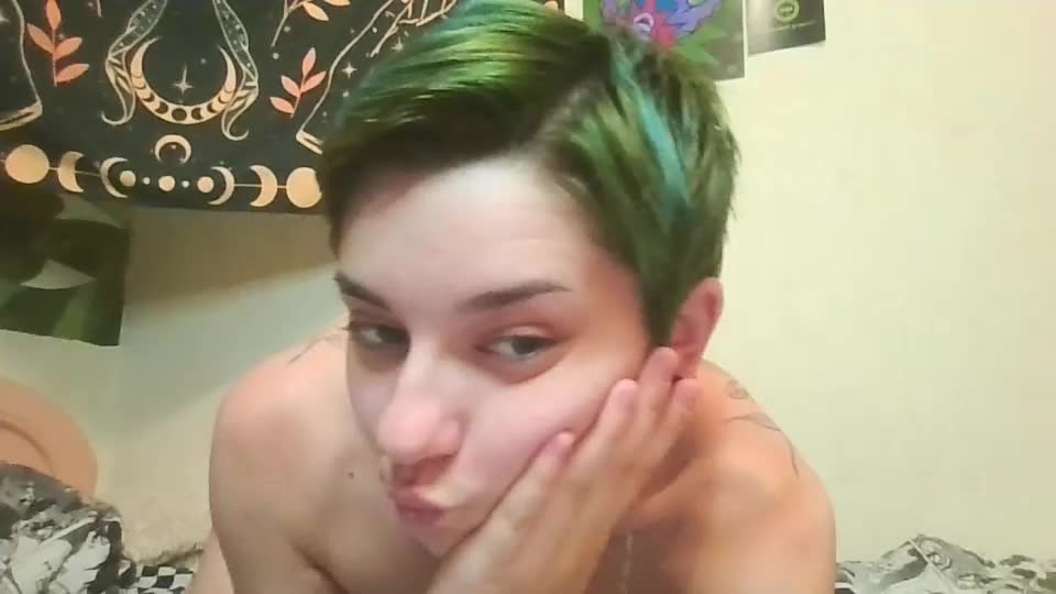 uwu_emmy Webcam Chat August 10, 2026