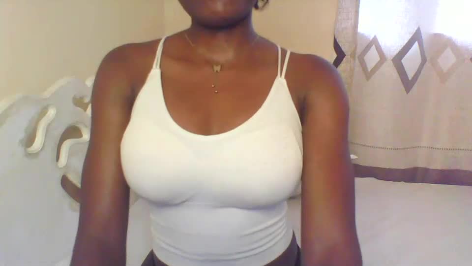 petiteediva Webcam Chat August 10, 2026