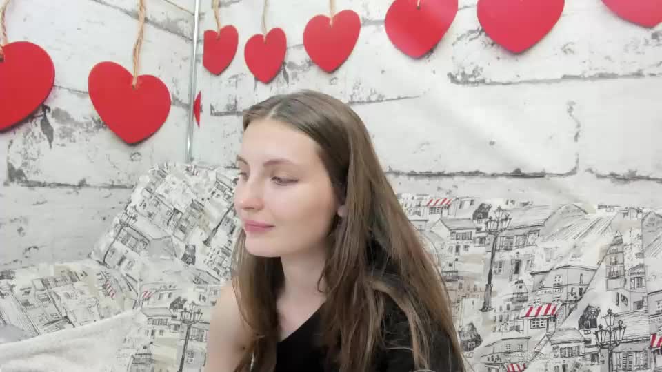 shyly_lisa Webcam Chat August 10, 2026