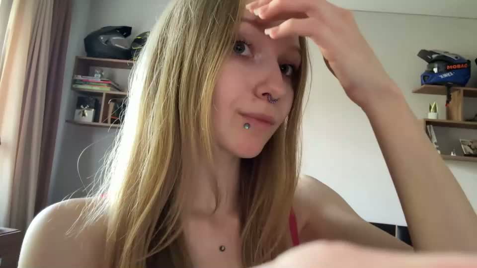 gertrudeuran Webcam Chat August 10, 2026