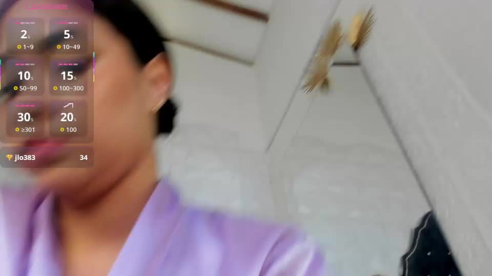 chloe_moon01 Webcam Chat August 10, 2026