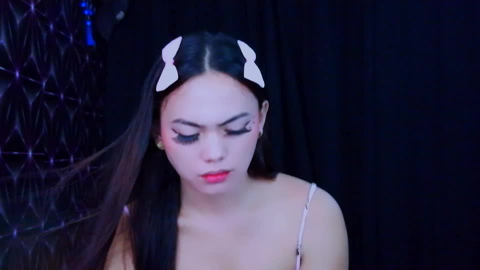 urhot_maxine Webcam Chat August 10, 2026