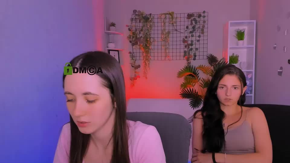 caroline_honeyy Webcam Chat August 10, 2026