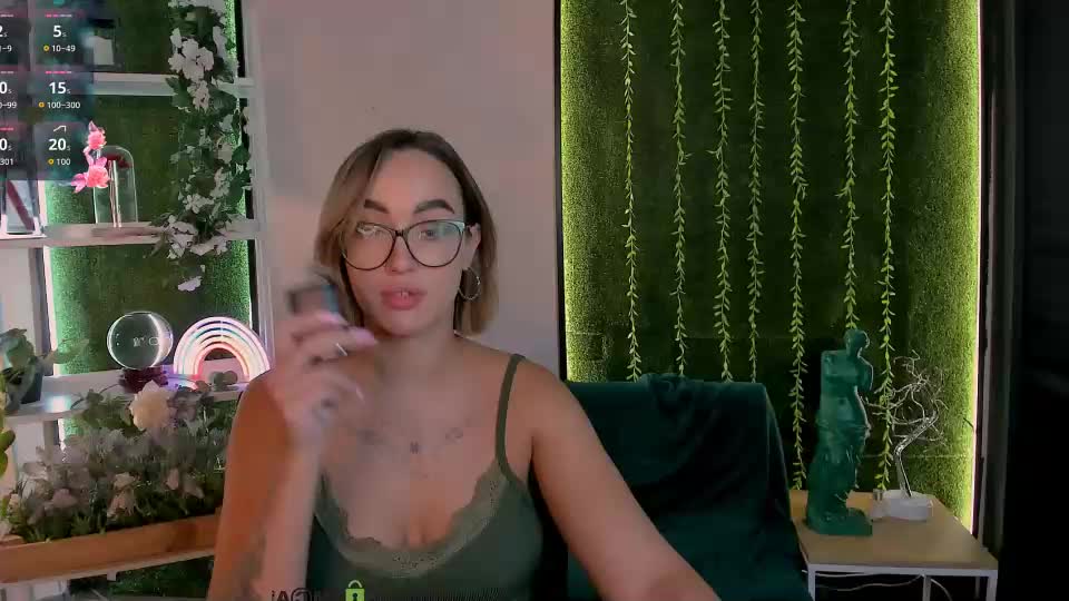 cassandra_nik Webcam Chat August 10, 2026