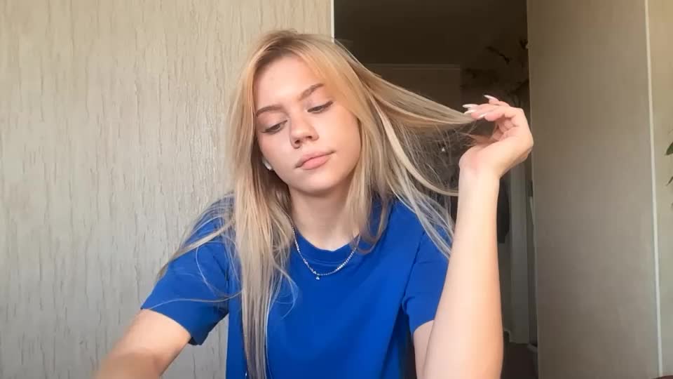 kristifelicien Webcam Chat August 10, 2026
