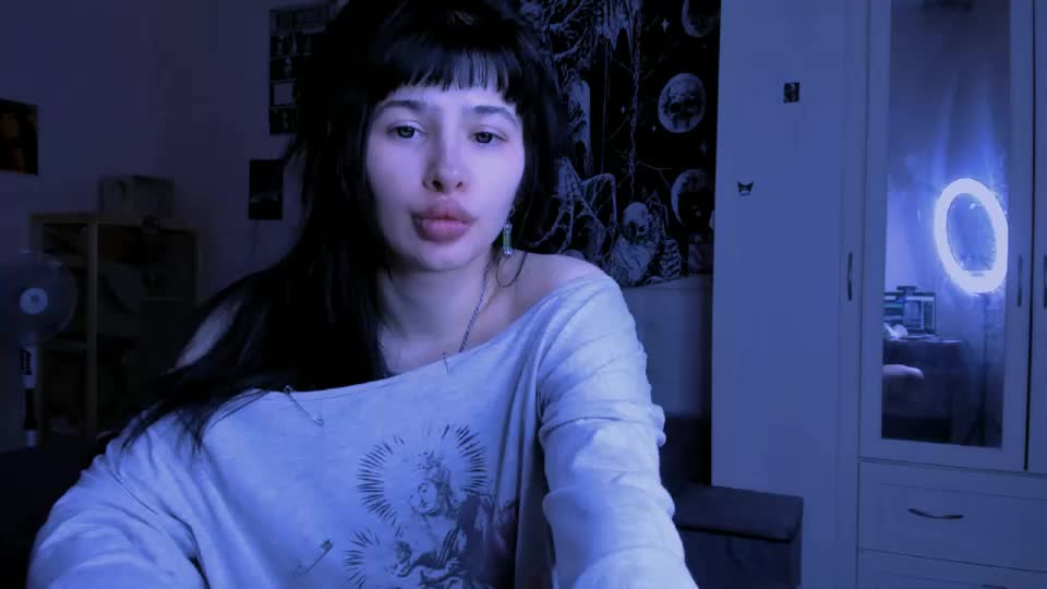 allisondeetz Webcam Chat August 11, 2026