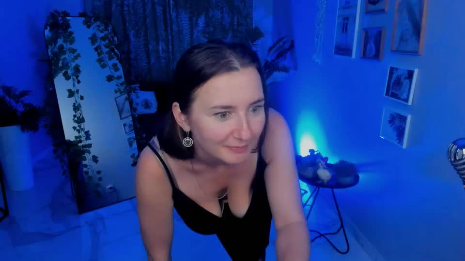 golden_dragones Webcam Chat August 11, 2026
