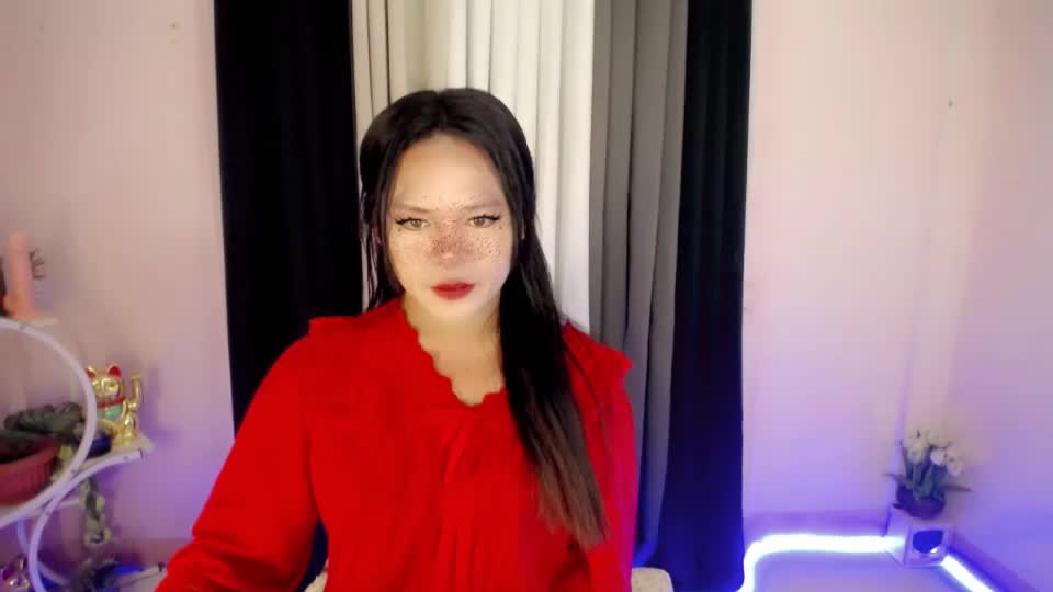 bella_ngo Webcam Chat August 11, 2026