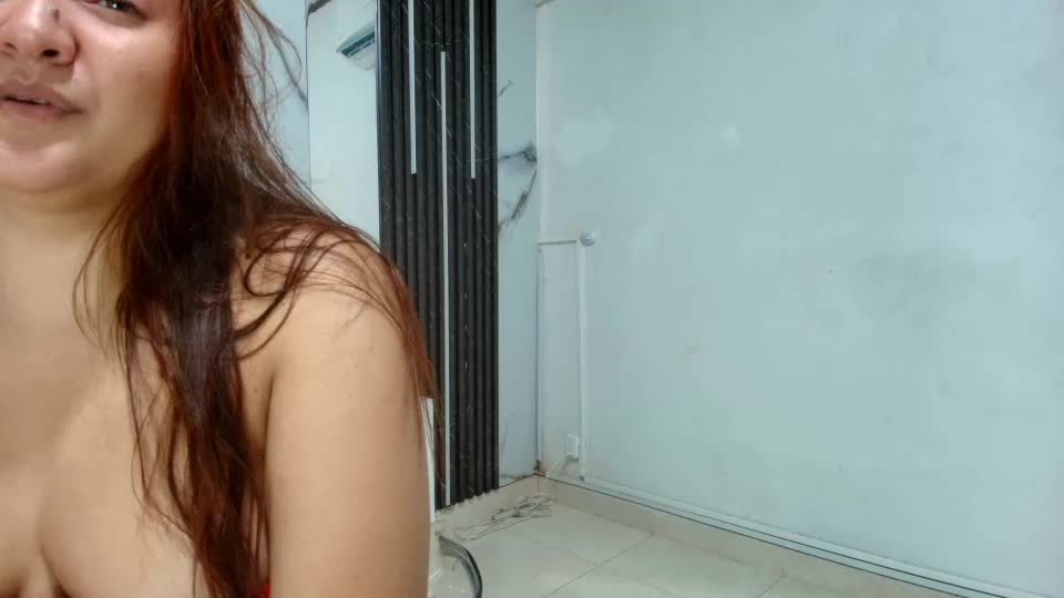 honeyhiips Webcam Chat August 11, 2026