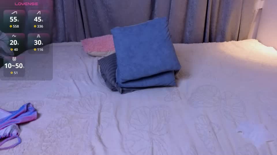 hikomi_ Webcam Chat August 11, 2026