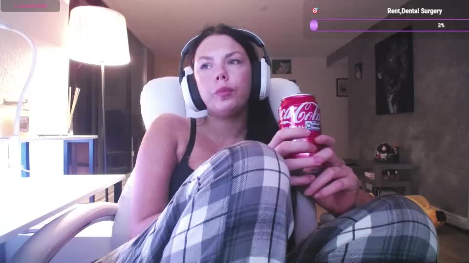 tinykylie Webcam Chat August 11, 2026
