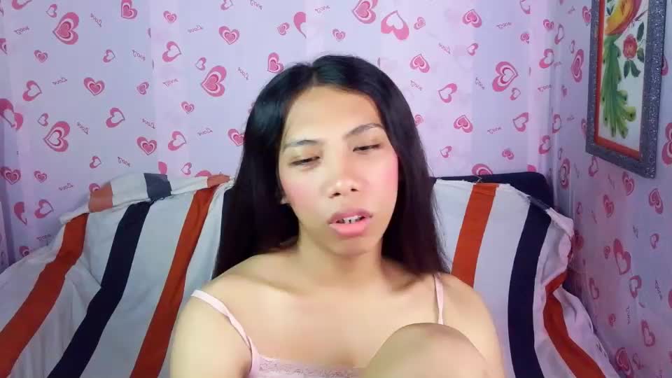 queen_gia Webcam Chat August 11, 2026