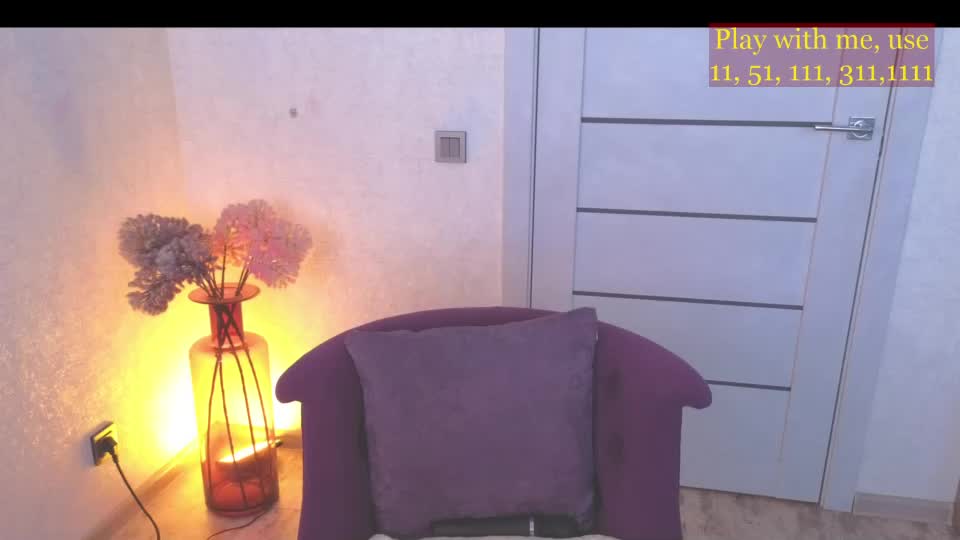 cute_darina Webcam Chat August 11, 2026