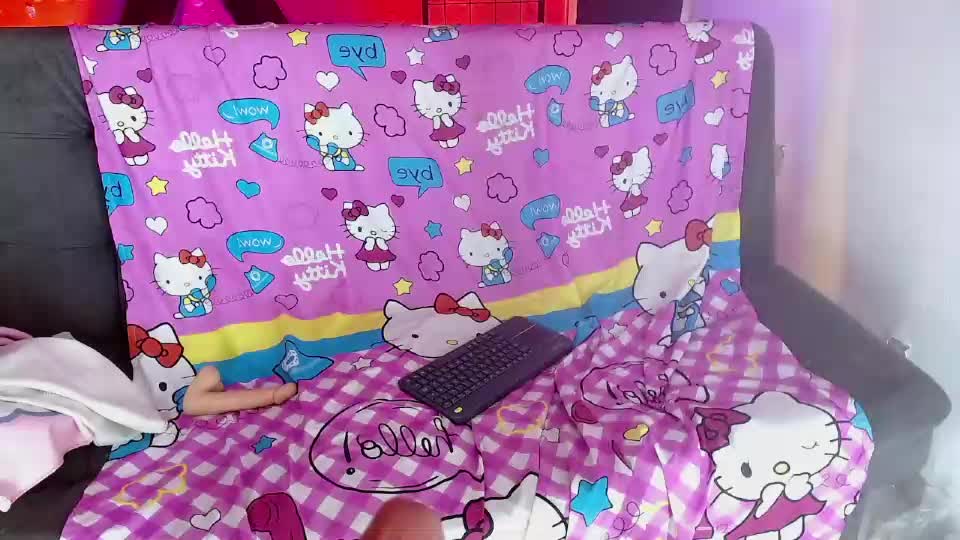 lulu_petite_ Webcam Chat August 11, 2026
