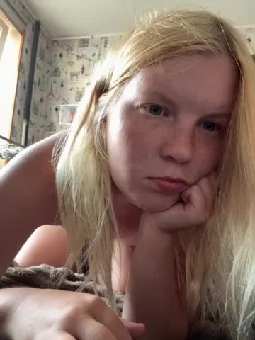 NIKADELE Webcam Chat August 11, 2026