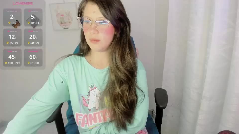zooeybelair Webcam Chat August 11, 2026