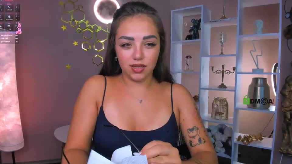 kiki_swan Webcam Chat August 11, 2026