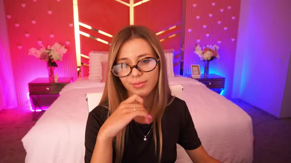 loveedove Webcam Chat August 11, 2026