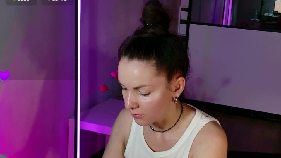 amelinamersi Webcam Chat August 11, 2026