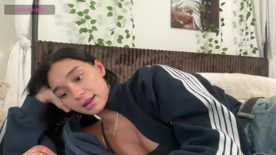 adriannarodriguez Webcam Chat August 11, 2026