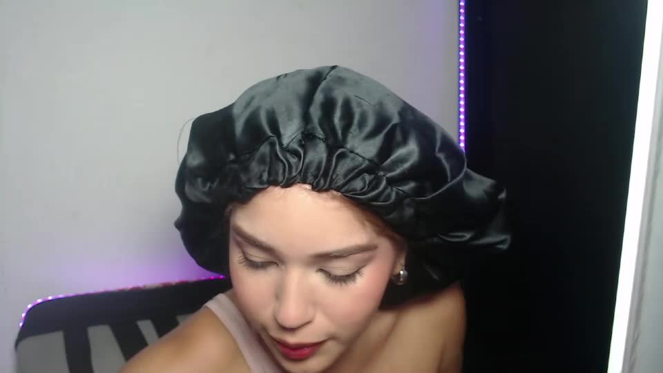 melody_phillips2 Webcam Chat August 11, 2026