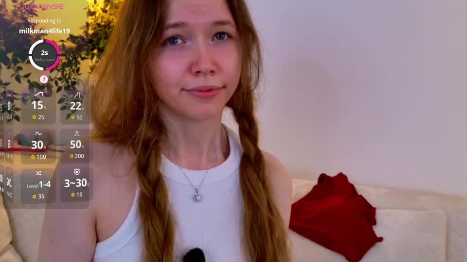 pearly_peach_ Webcam Chat August 11, 2026
