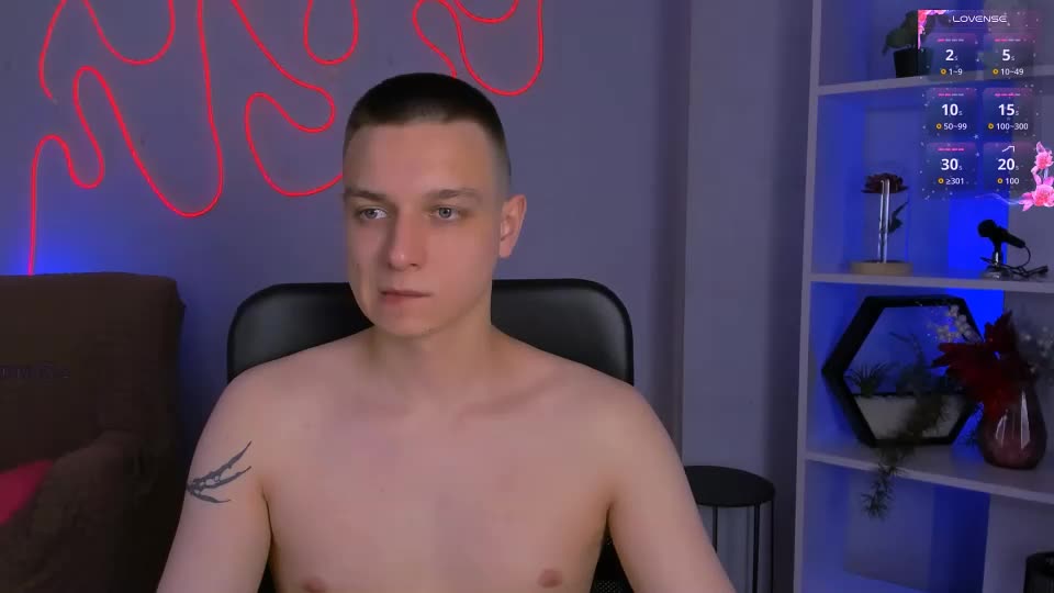 eric_nova Webcam Chat August 11, 2026