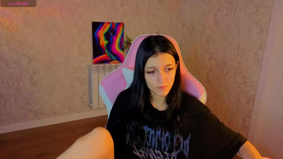 emily_carteri Webcam Chat August 11, 2026