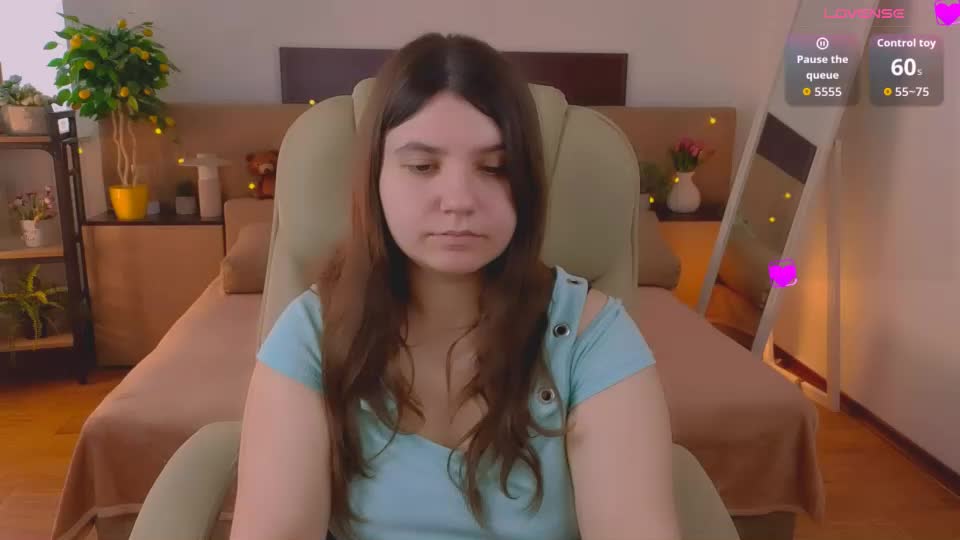 viola__shy Webcam Chat August 11, 2026