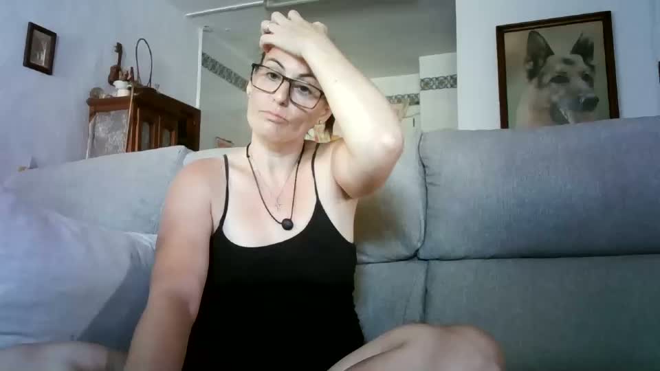 lolahueso Webcam Chat August 12, 2026