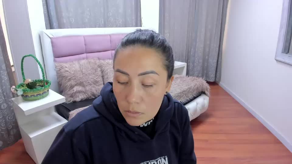 gaby_trent Webcam Chat August 12, 2026