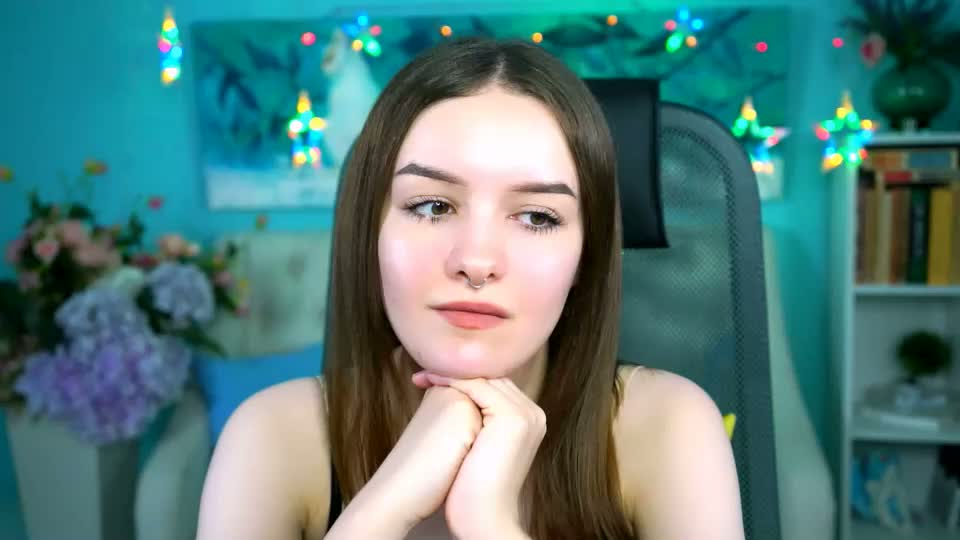 kelliebanshe Webcam Chat August 12, 2026