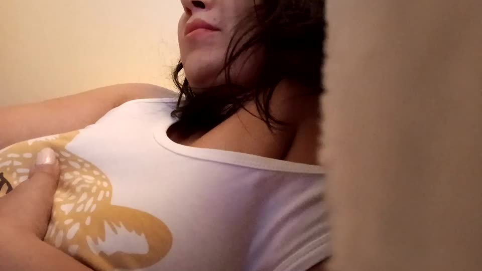 anabellovee Webcam Chat August 12, 2026