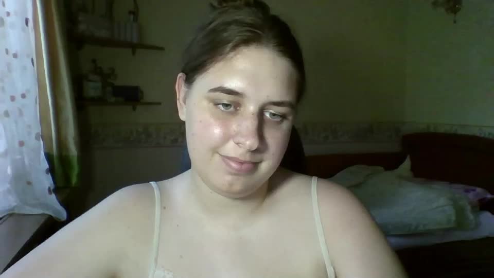 hess_luna_ Webcam Chat August 12, 2026