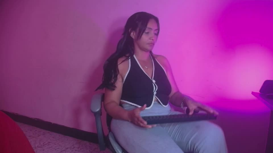 korny_milf Webcam Chat August 12, 2026