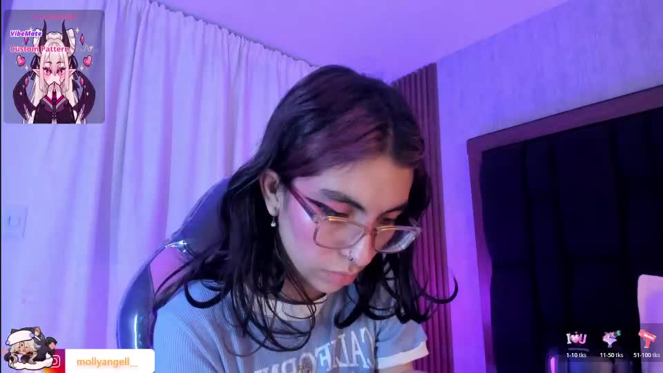 molly__a Webcam Chat August 12, 2026