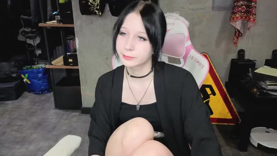 yourcutiegoth Webcam Chat August 12, 2026