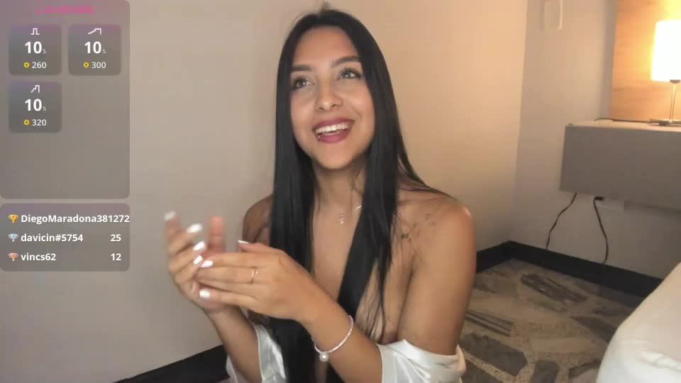 emmaespencer Webcam Chat August 12, 2026