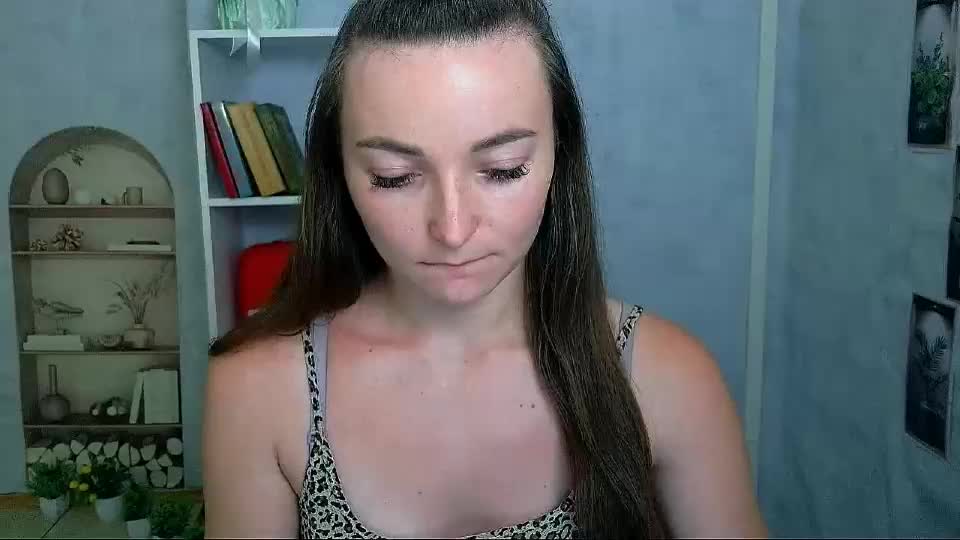 kiss_shy Webcam Chat August 12, 2026
