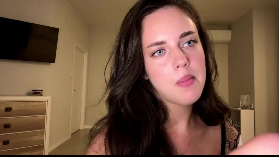 farrahburde Webcam Chat August 12, 2026