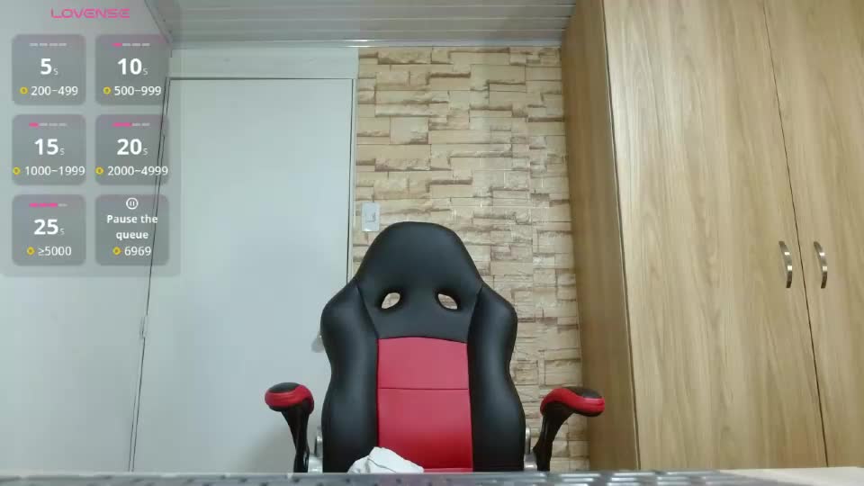 monickhotpri Webcam Chat August 12, 2026