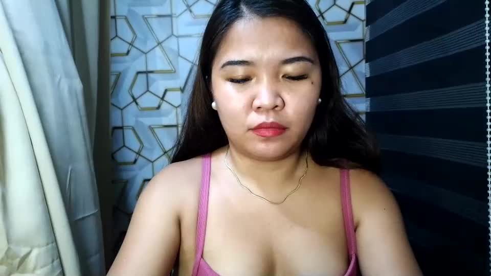 pretty_pharsa Webcam Chat August 12, 2026