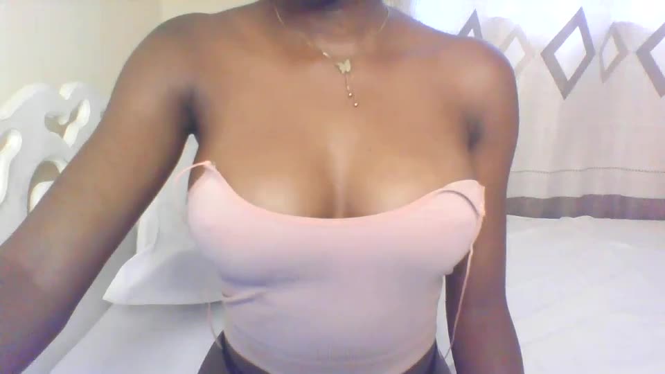 petiteediva Webcam Chat August 12, 2026