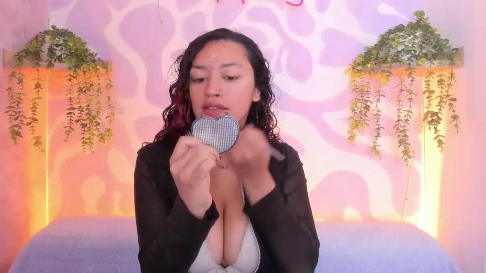 mia_scarlet7 Webcam Chat August 12, 2026