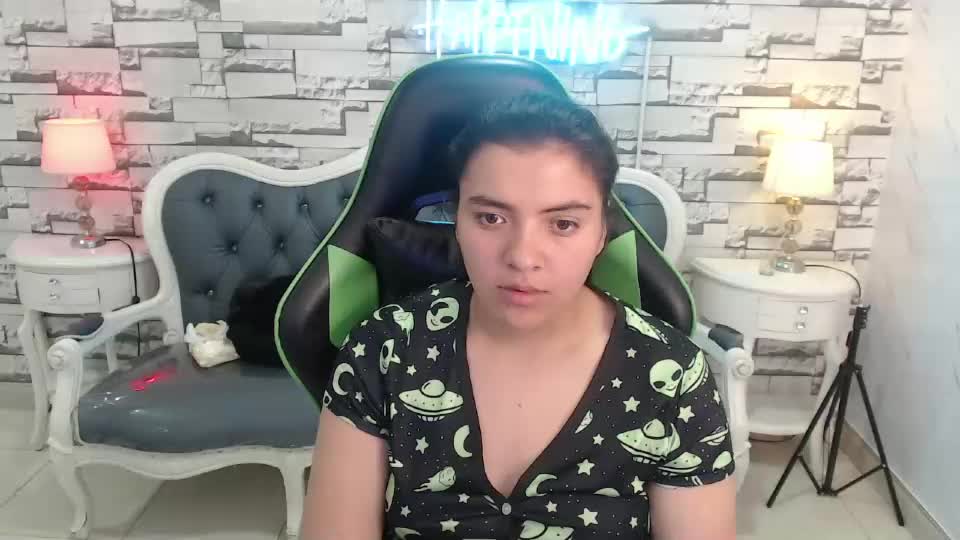 amalia_a Webcam Chat August 12, 2026