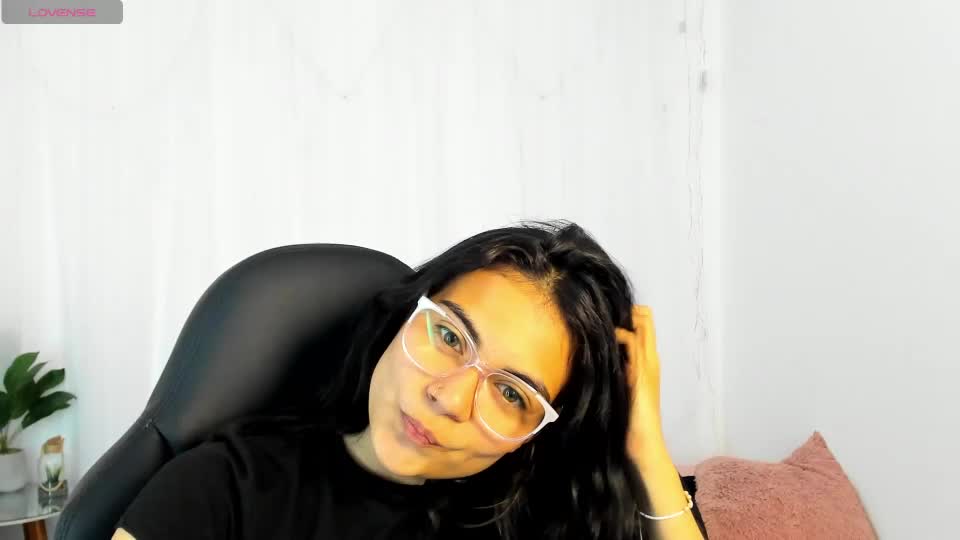 jade_aitana Webcam Chat August 12, 2026
