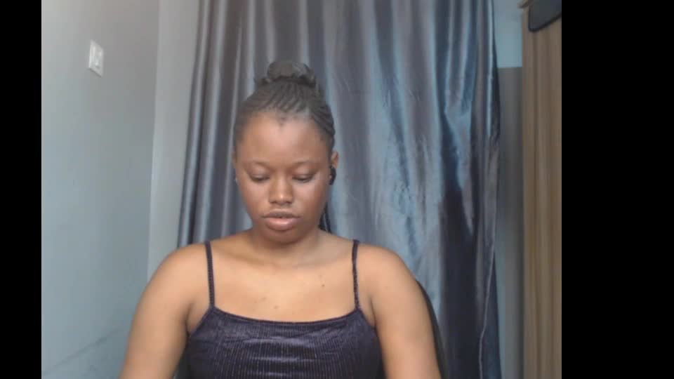 honey_juicydoll Webcam Chat August 12, 2026