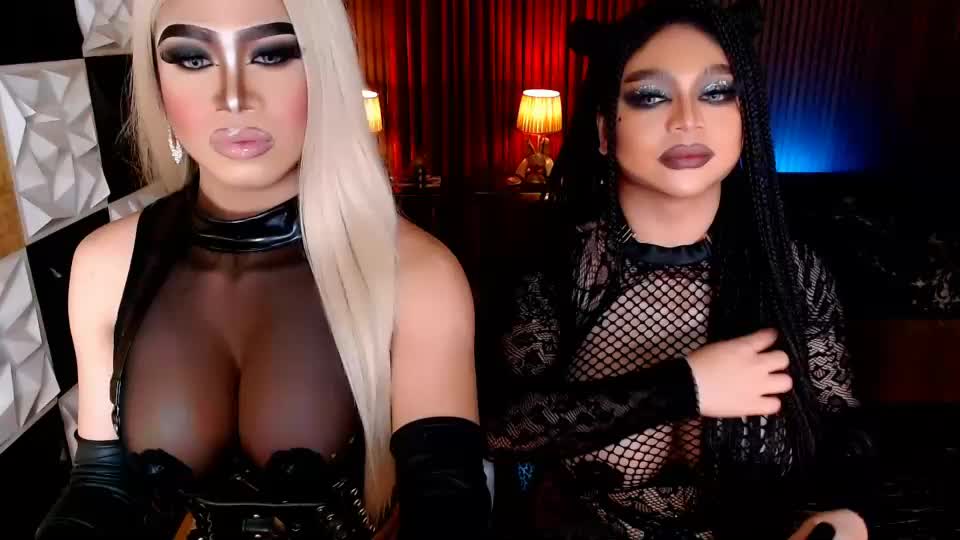 ravenmystiquex Webcam Chat August 12, 2026