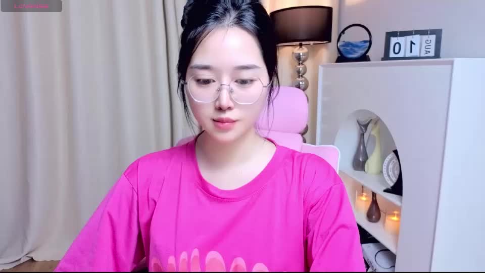 miu99999 Webcam Chat August 12, 2026
